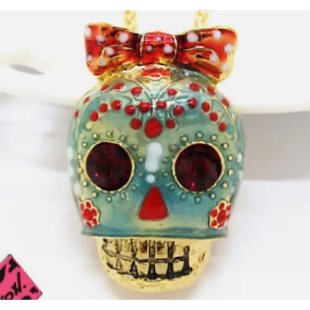 ♥️ Betsey Johnson sugar skull with crystal bow & sparkling eyes ♥️